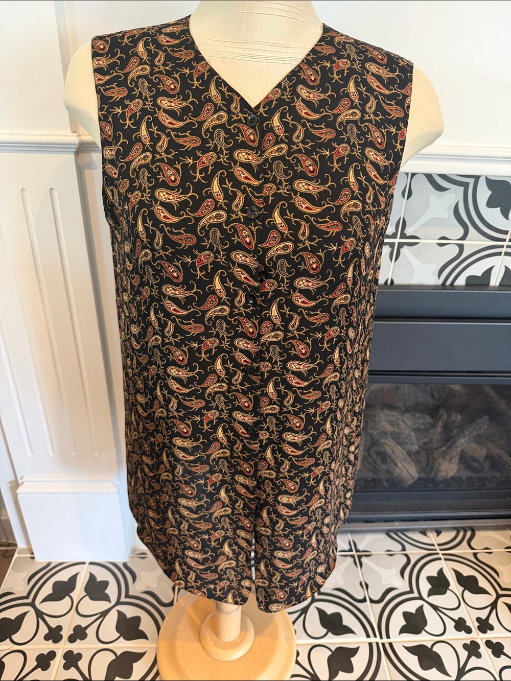 Black Paisley Sleeveless Button Front Tunic